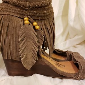WOMANS WEDGE SANDALS